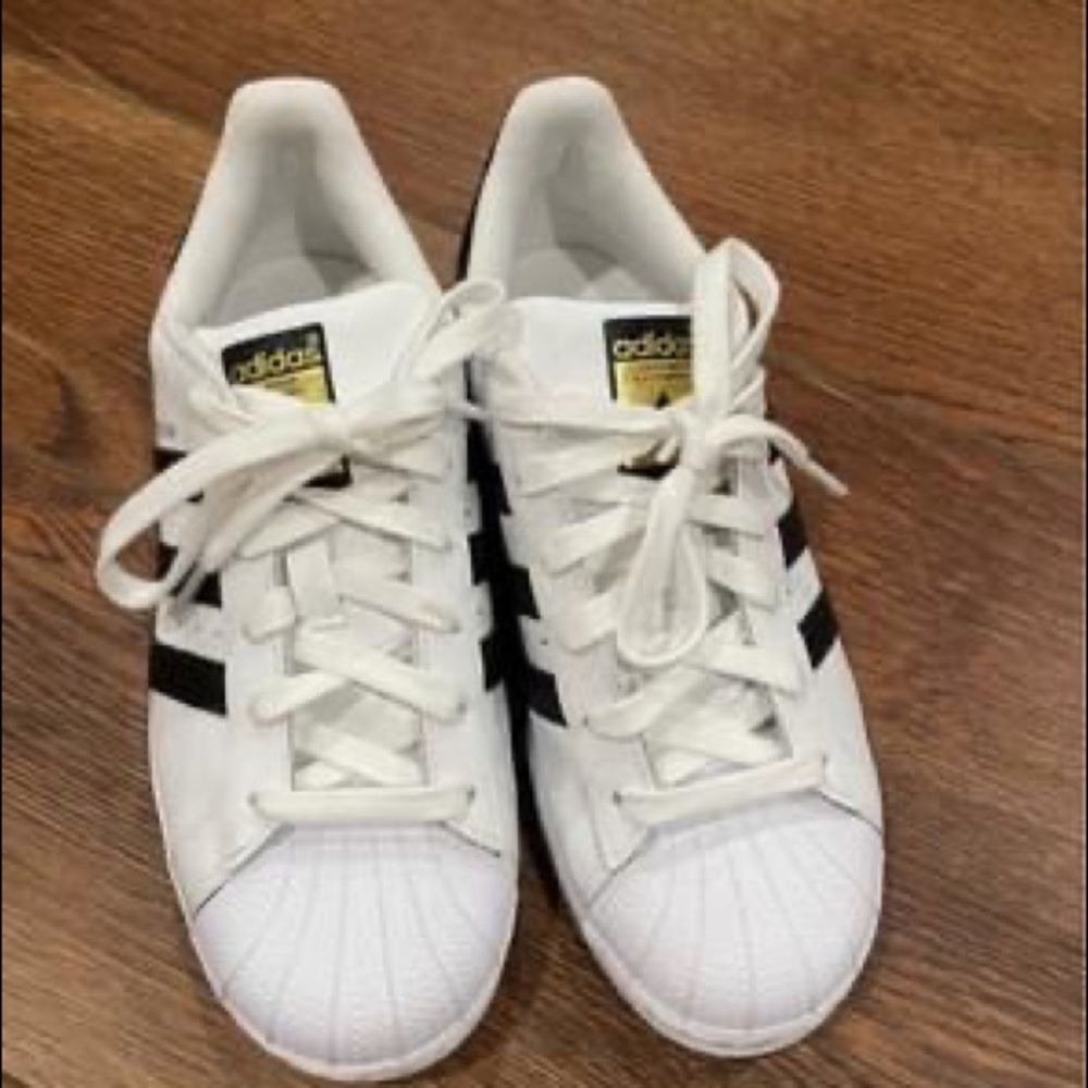 Addias sneakers